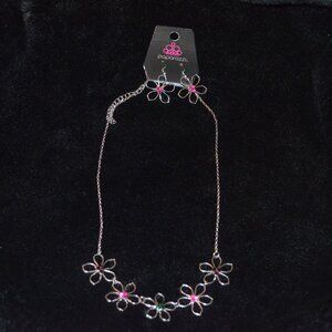 PAPARAZZI (R) Silverton Metal Chain Necklace Hanging Earrings Set Flowers 14y.o+